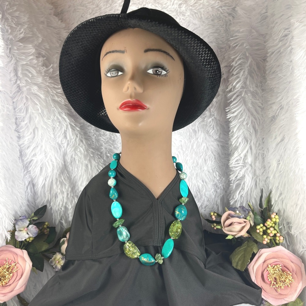 Unbranded Statement Necklace Women OS Turquoise Green Resin Beaded Gold Accents